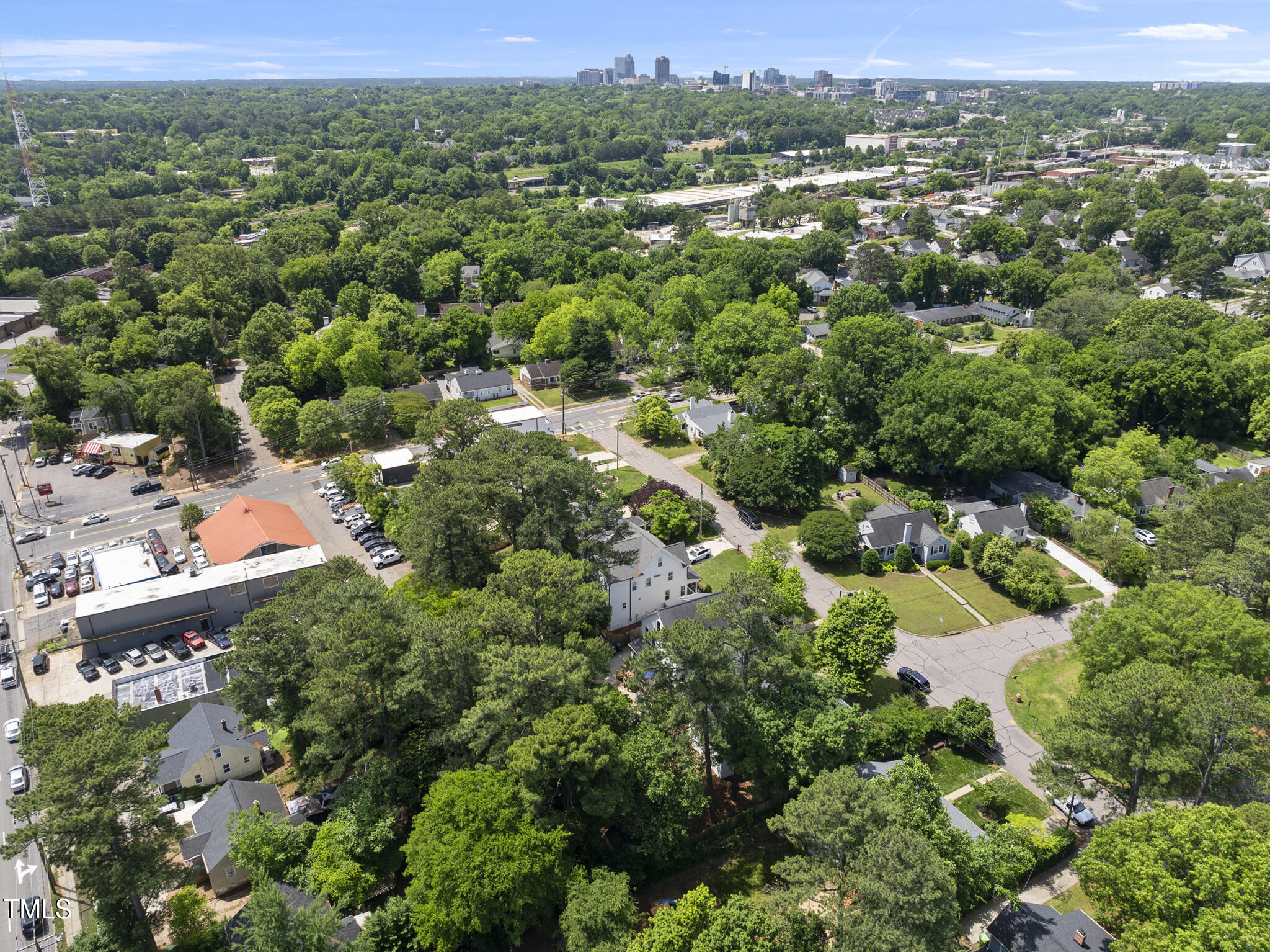 1812 Hilton Street Raleigh, NC 27608 - Photo 30 of 31 DJI_20250519115111_0020_D