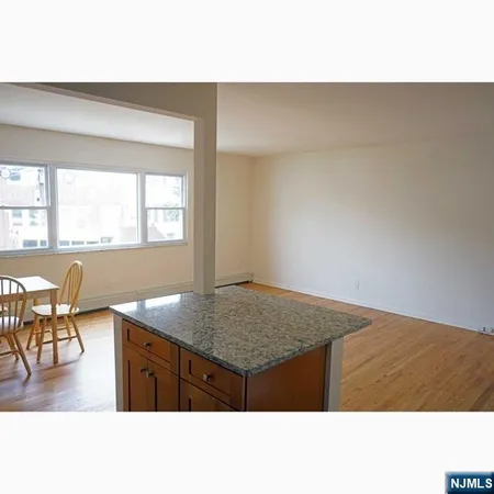 $2,600 | 210-214 Jersey Avenue, Unit 2, Cliffside Park, NJ 07010