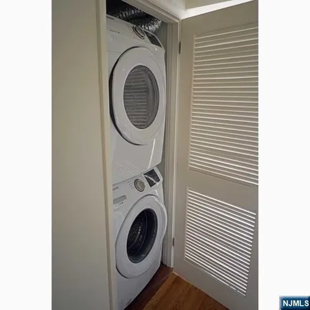 $2,600 | 210-214 Jersey Avenue, Unit 2, Cliffside Park, NJ 07010