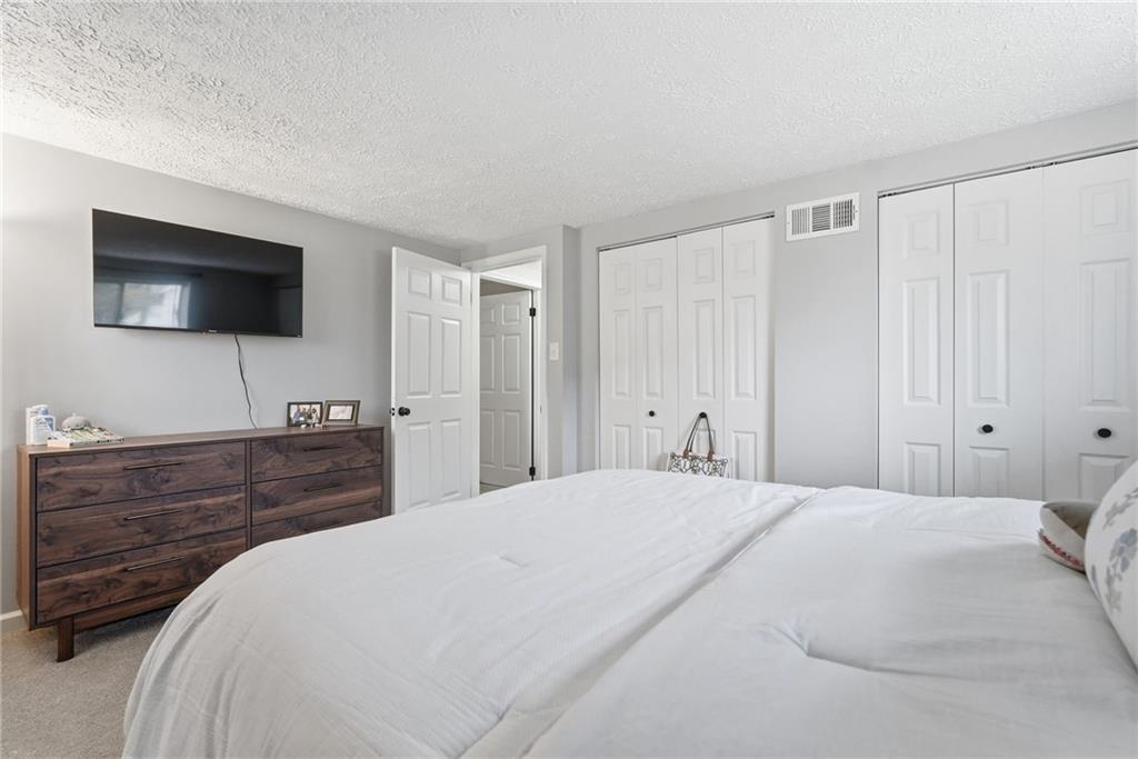 1204 Dutilh Road, Unit 1 Cranberry Township, PA 16066 - Photo 28 of 34