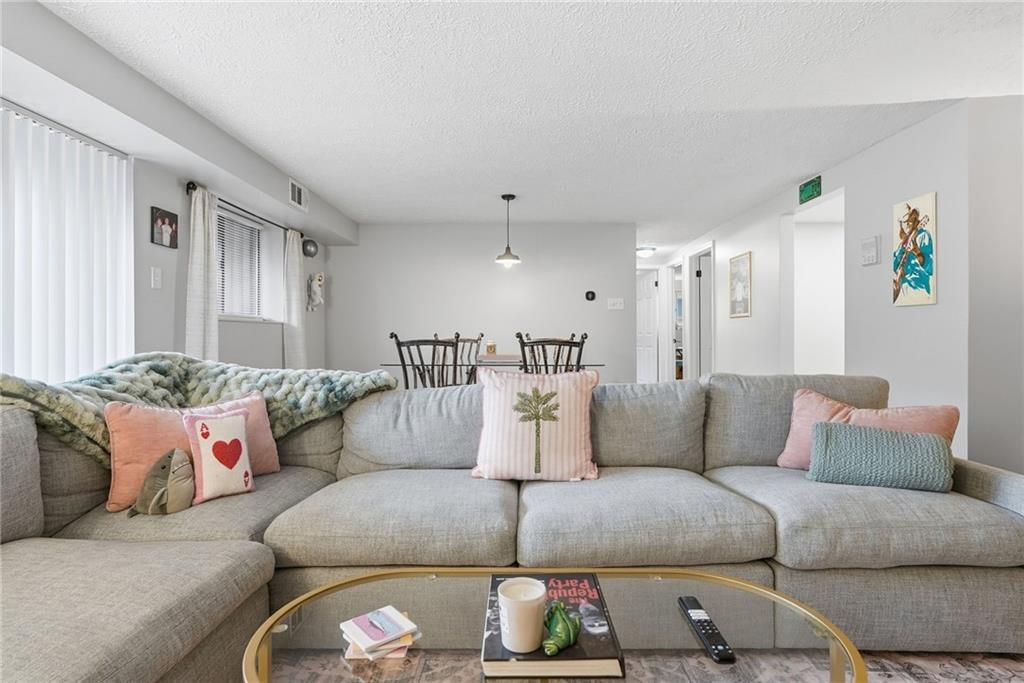 1204 Dutilh Road, Unit 1 Cranberry Township, PA 16066 - Photo 9 of 34