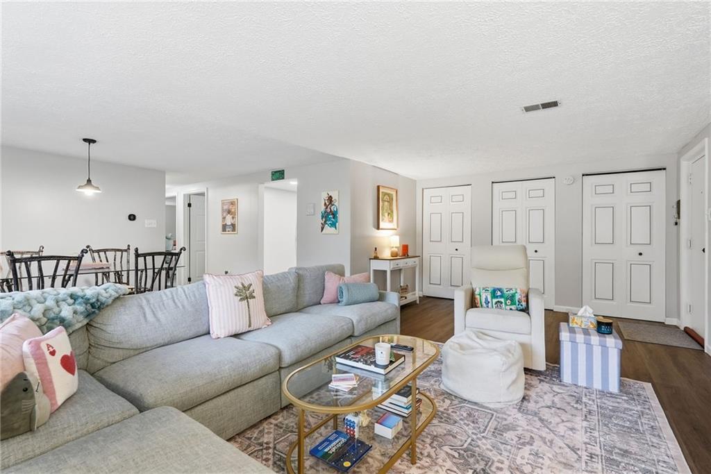 1204 Dutilh Road, Unit 1 Cranberry Township, PA 16066 - Photo 10 of 34