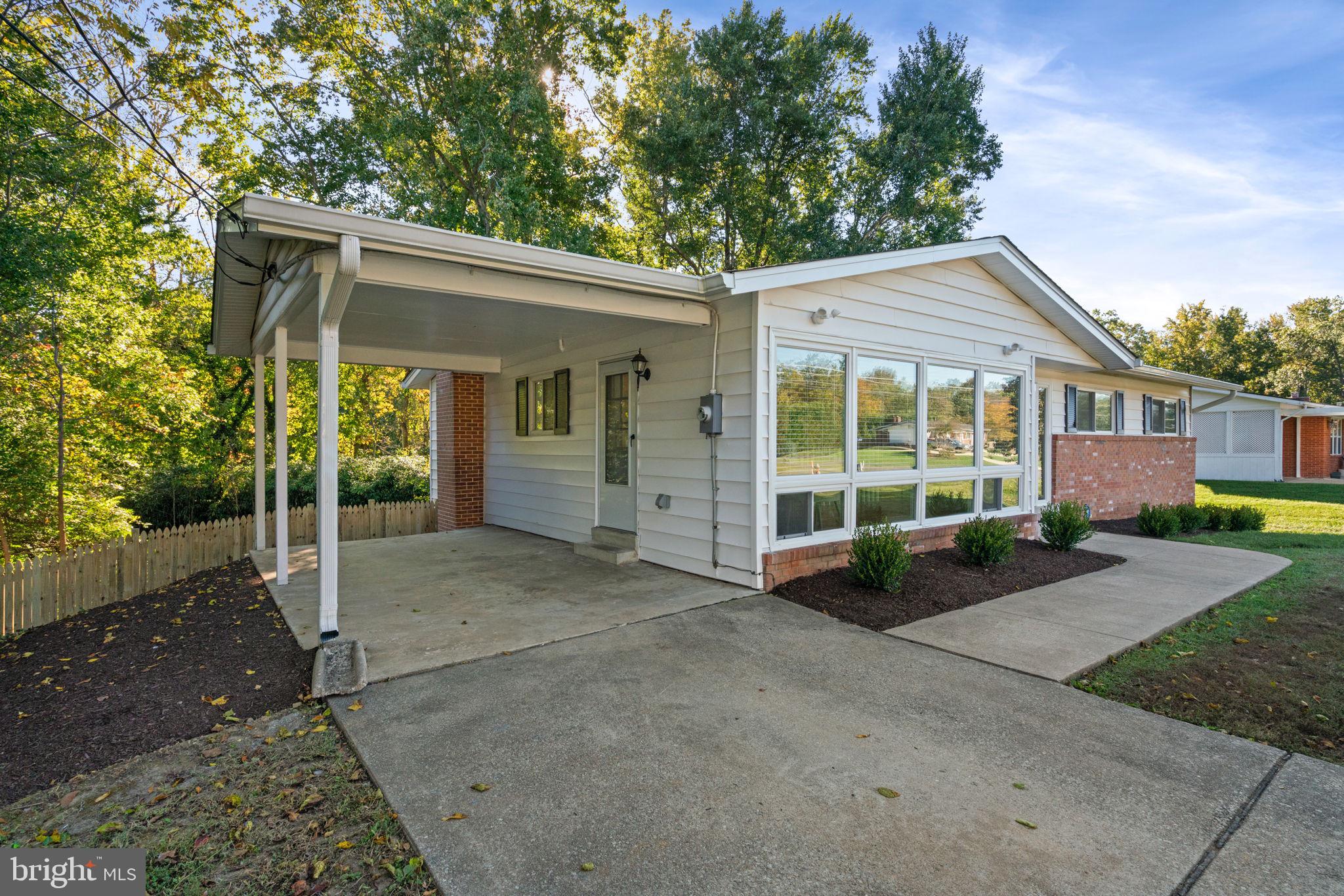 8801 Gateshead Road Alexandria, VA 22309 - Photo 3 of 52 Gallery Image 3