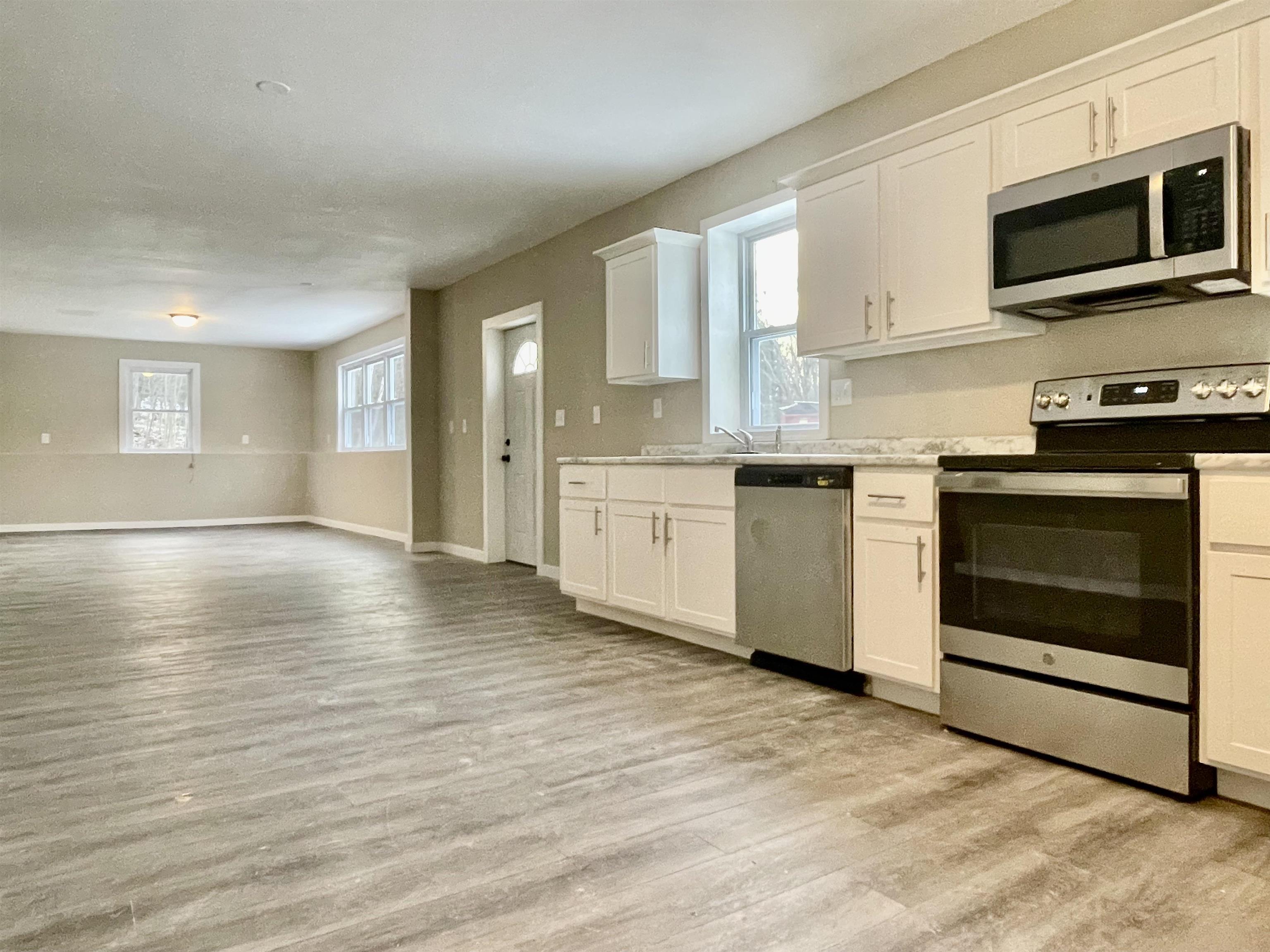 199 Clough Hill Road Loudon, NH 03307 - Photo 4 of 40 Gallery Image 4