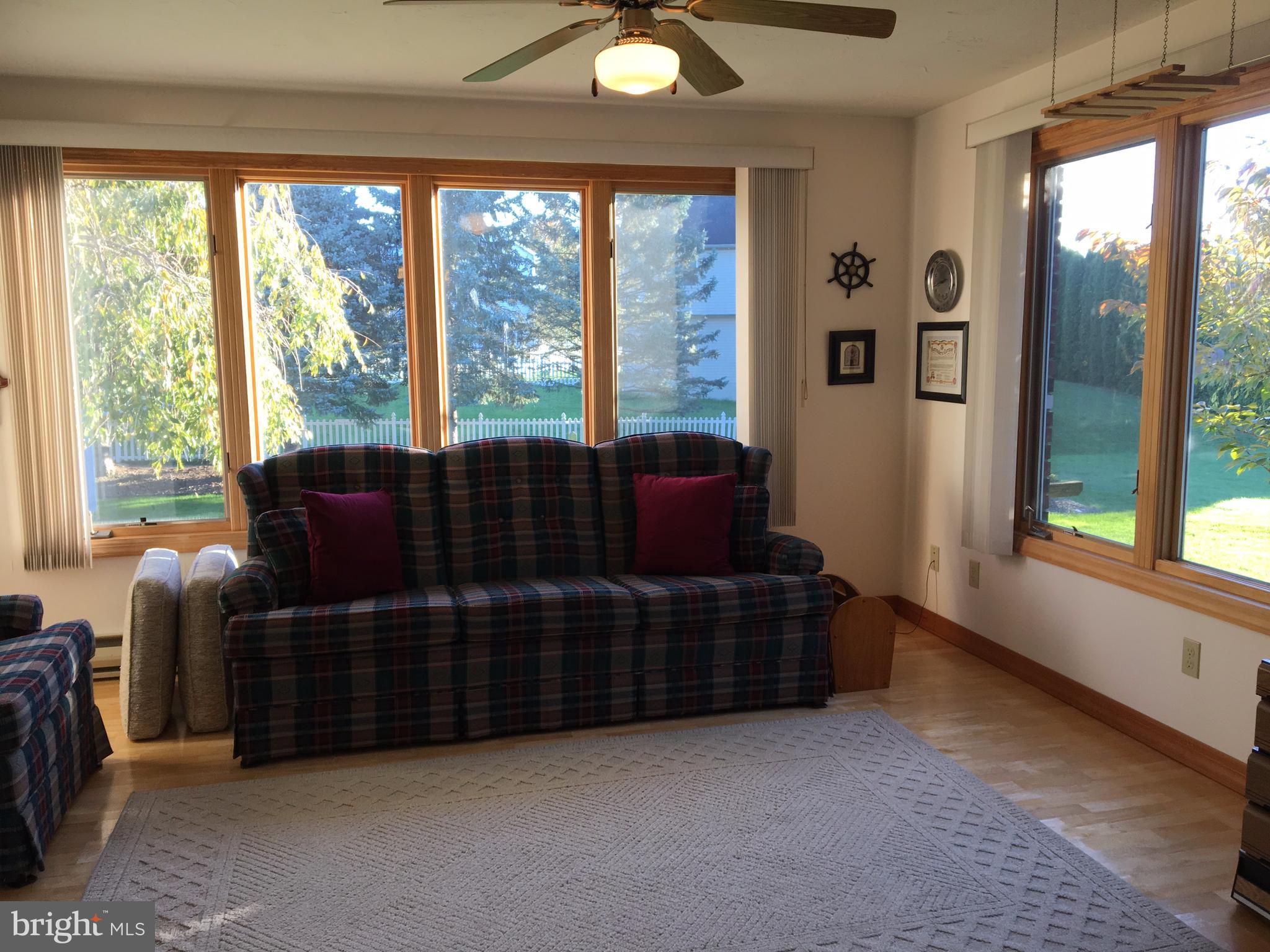 940 Weavertown Road Lebanon, PA 17046 - Photo 19 of 20 Sun Porch