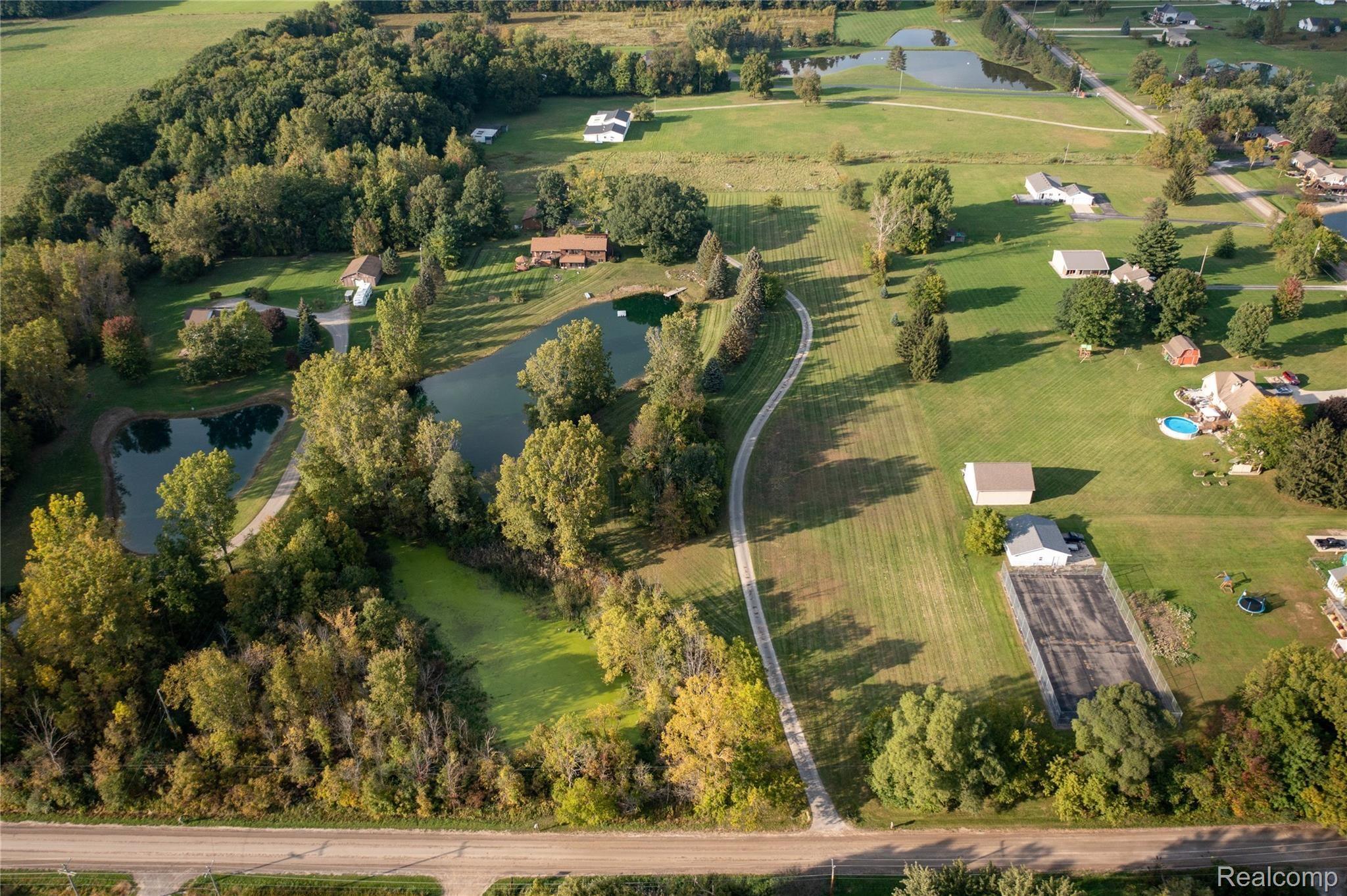 8475 East Carpenter Road Davison, MI 48423 - Photo 37 of 38 DJI_0290.jpg