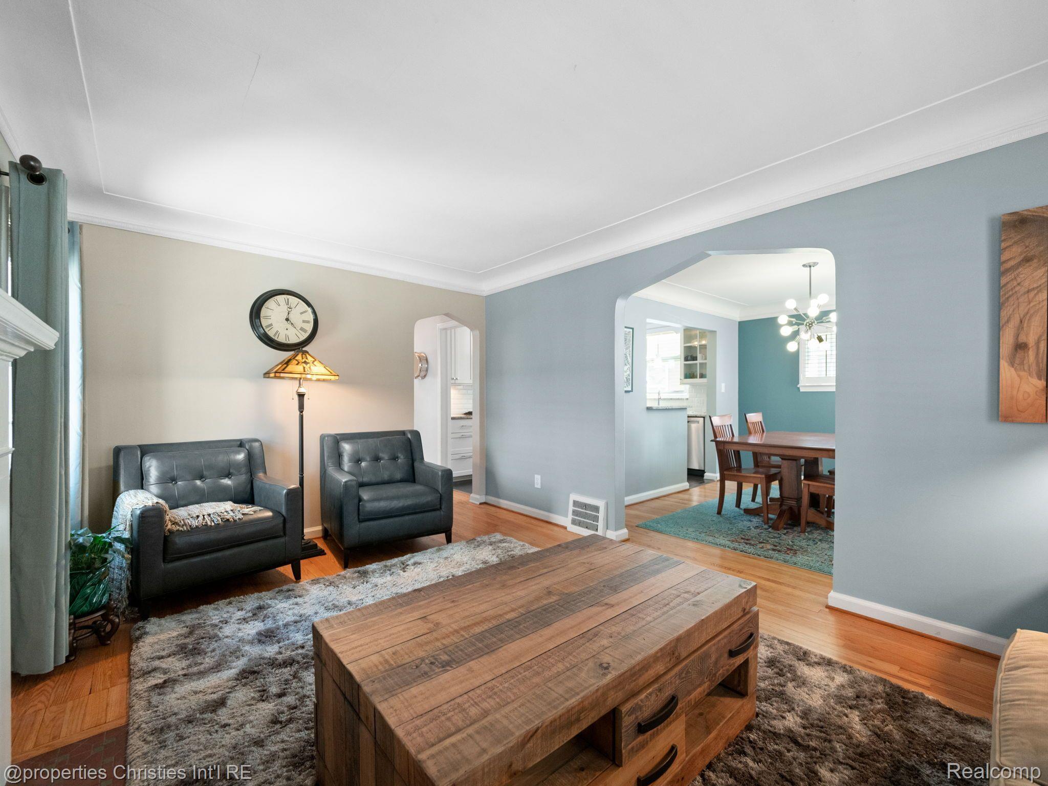 1338 Oxford Road Berkley, MI 48072 - Photo 6 of 26