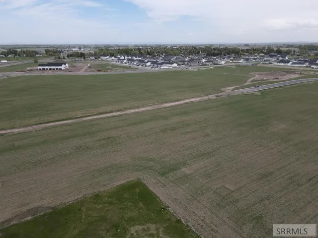 $1,900,000 | 8.383-ac West 6th South, Sugar City, ID 83448