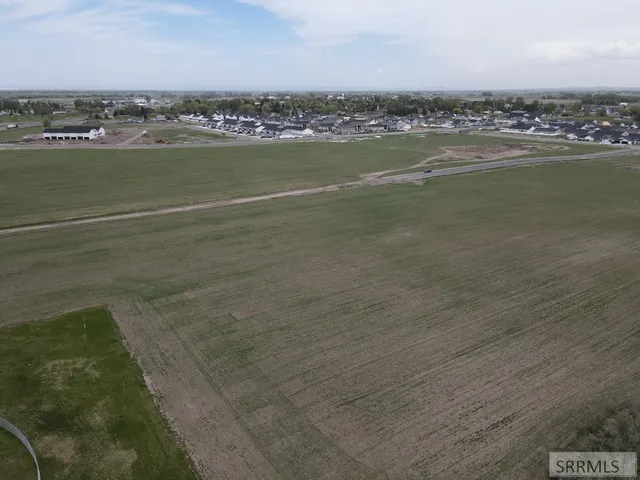 $1,900,000 | 8.383-ac West 6th South, Sugar City, ID 83448