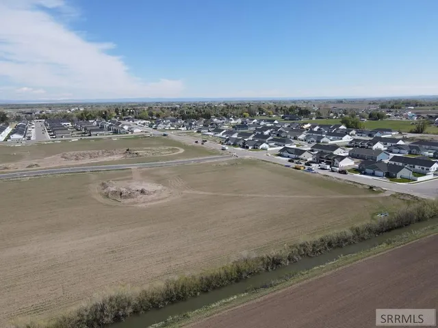$1,900,000 | 8.383-ac West 6th South, Sugar City, ID 83448