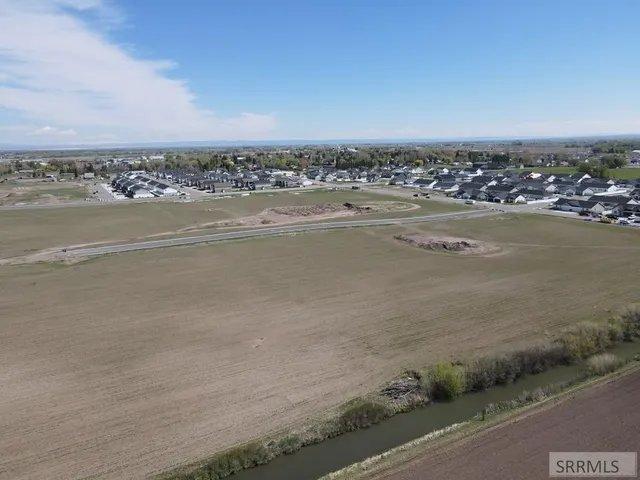 $1,900,000 | 8.383-ac West 6th South, Sugar City, ID 83448