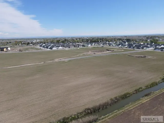 $1,900,000 | 8.383-ac West 6th South, Sugar City, ID 83448