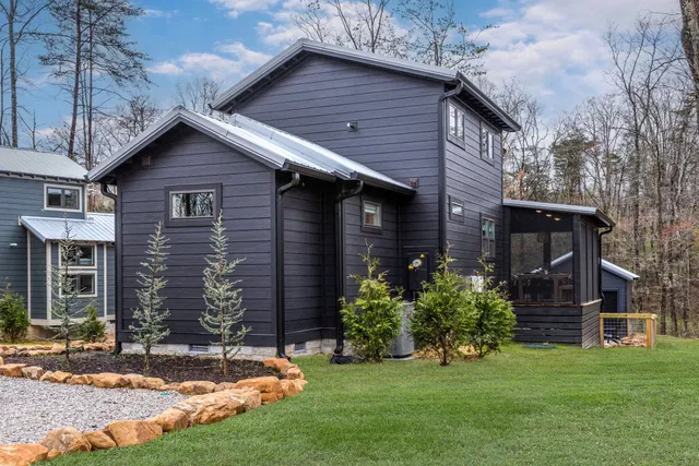 $450,000 | 92 Hemlock Cove, Tracy City, TN 37387