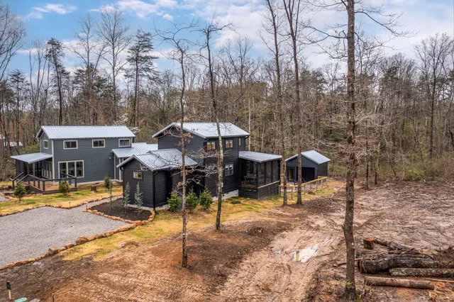 $450,000 | 92 Hemlock Cove, Tracy City, TN 37387