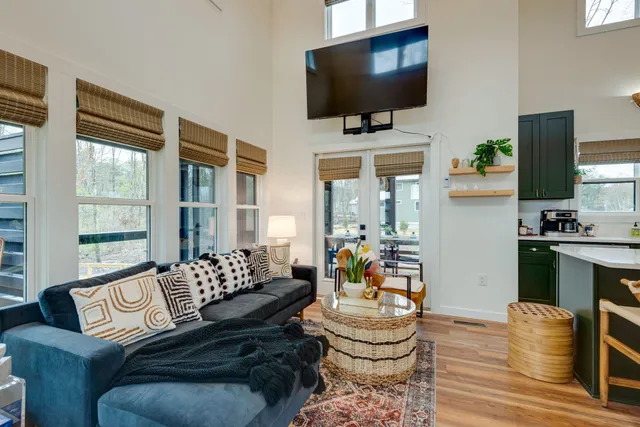 $450,000 | 92 Hemlock Cove, Tracy City, TN 37387