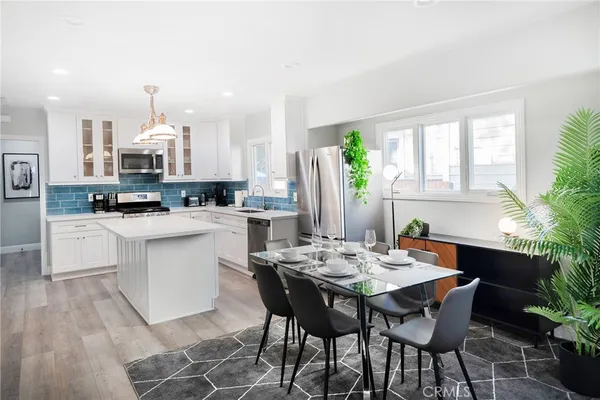 $949,000 | 501 East Washington Avenue, Santa Ana, CA 92701