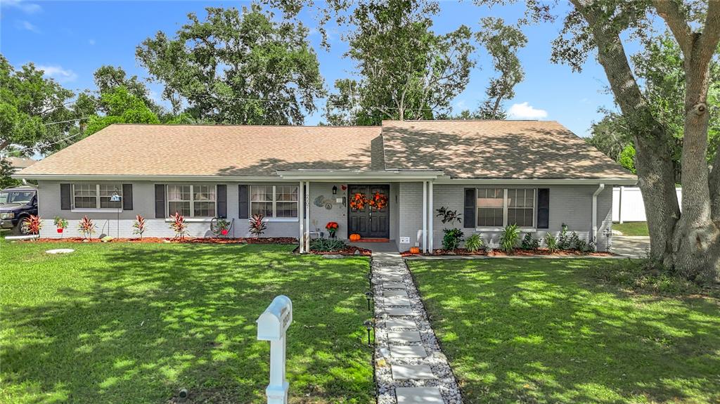 2207 Princess Way Brandon, FL 33511 - Photo 77 of 86 Gallery Image 77