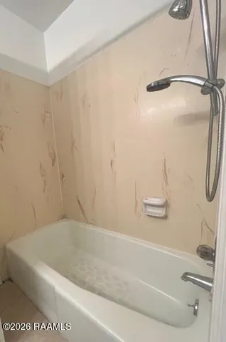 $1,900 | 208 Bellemont Drive, Lafayette, LA 70507