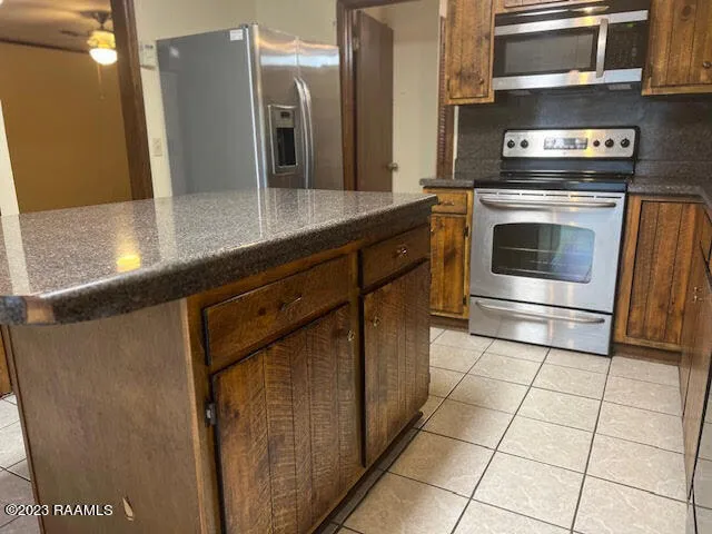 $1,900 | 208 Bellemont Drive, Lafayette, LA 70507