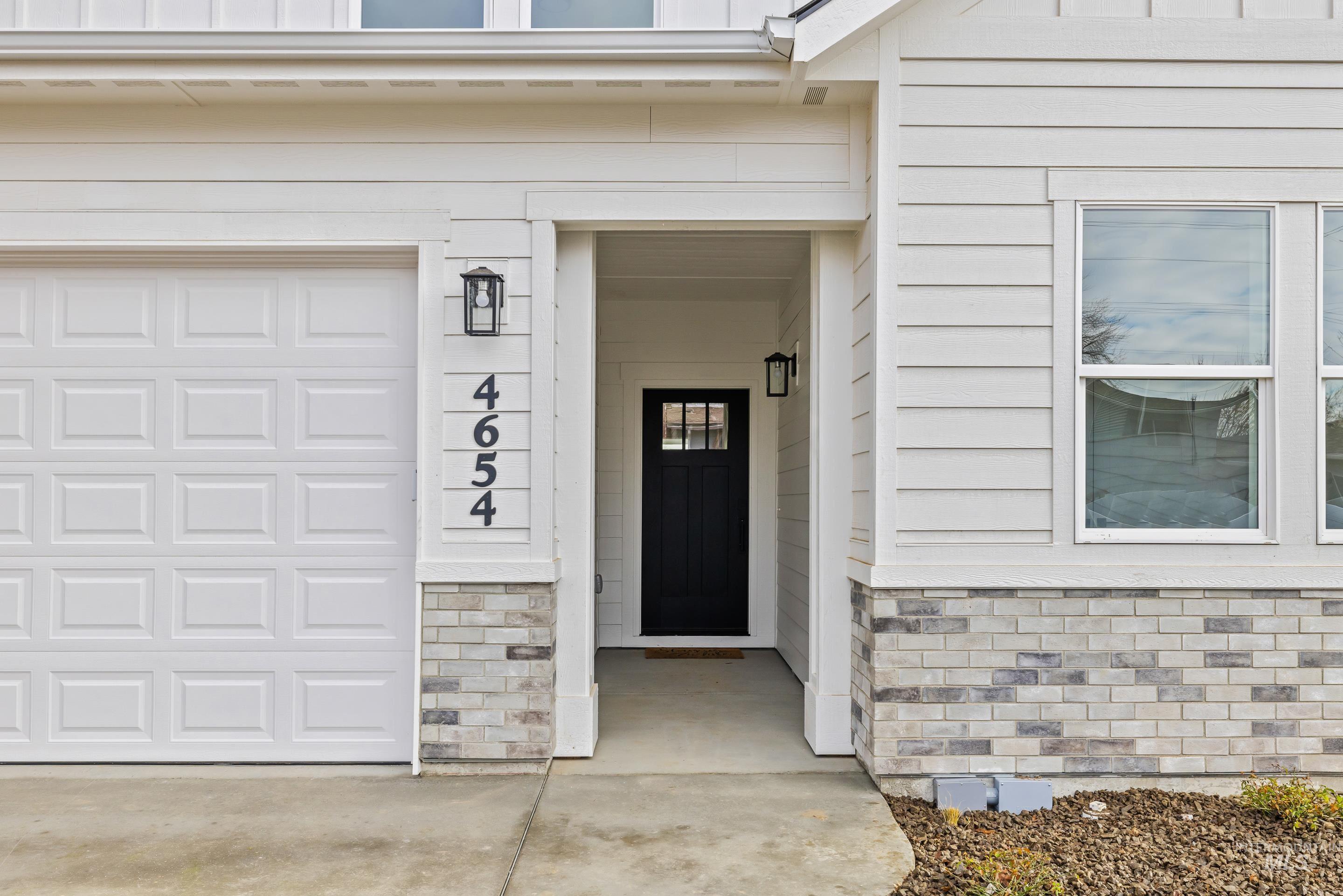 4654 North Maple Grove Road Boise, ID 83704 - Photo 4 of 50