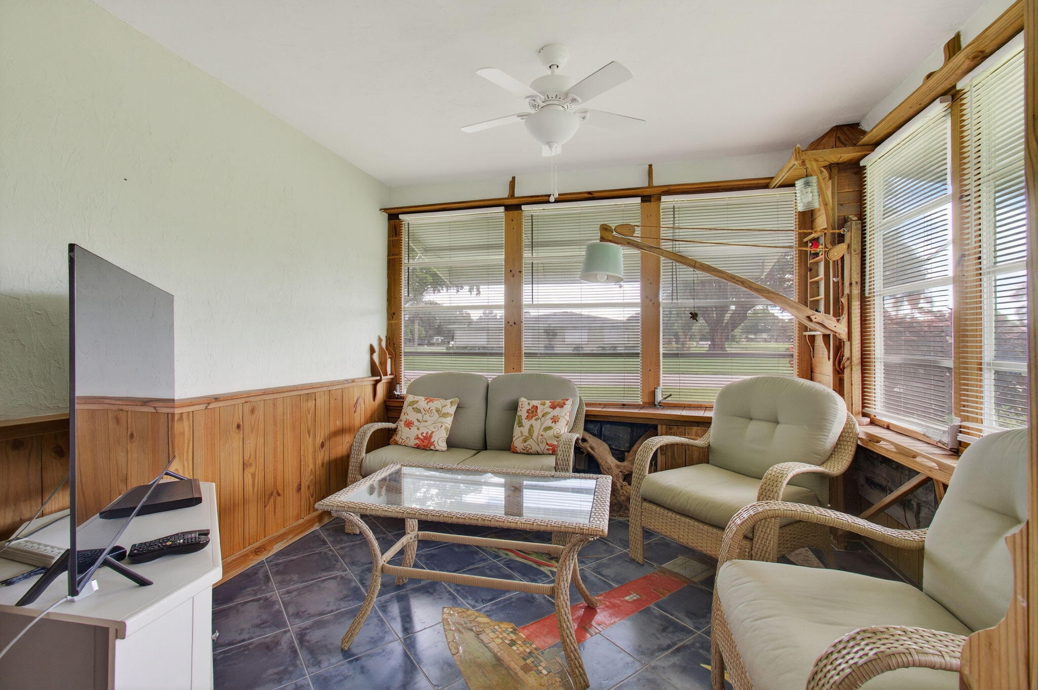 300 High Point Boulevard Delray Beach, FL 33445 - Photo 19 of 37 Lots of natural light