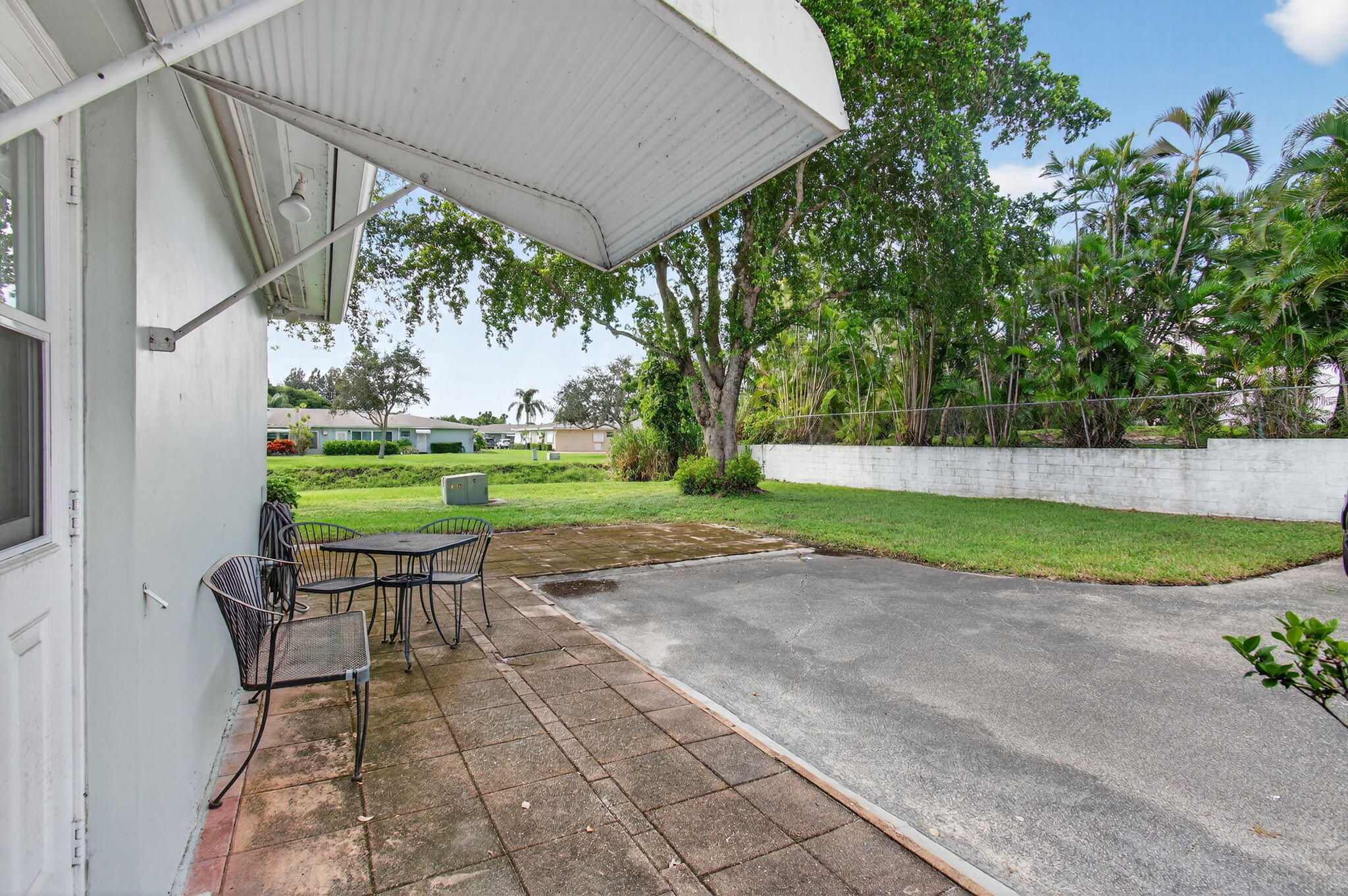 300 High Point Boulevard Delray Beach, FL 33445 - Photo 29 of 37 Back patio
