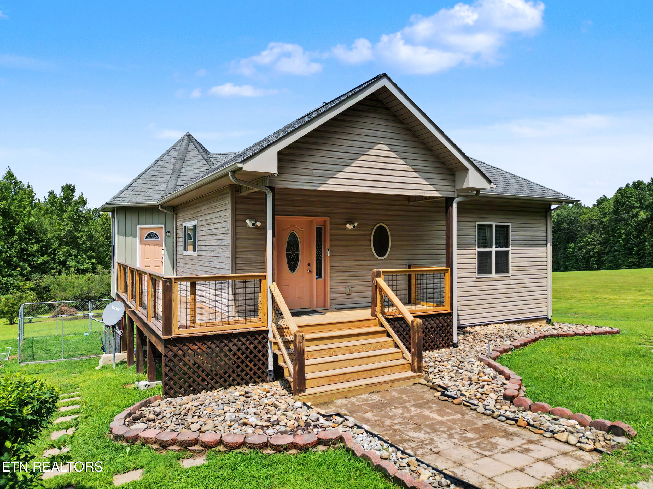 319 Oakmont Road Oneida, TN 37841 - Photo 1 of 49 3_dji_0109
