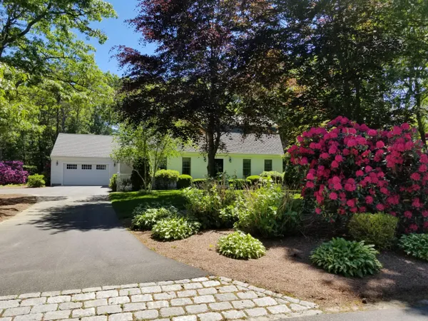 $1,300,000 | 85 Clamshell Cove Road, Cotuit, MA 02635