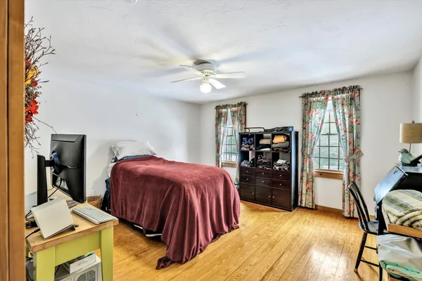 $1,300,000 | 85 Clamshell Cove Road, Cotuit, MA 02635