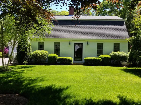 $1,300,000 | 85 Clamshell Cove Road, Cotuit, MA 02635