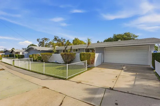 $862,500 | 9490 Loren Drive, La Mesa, CA 91942