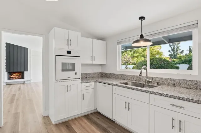 $862,500 | 9490 Loren Drive, La Mesa, CA 91942