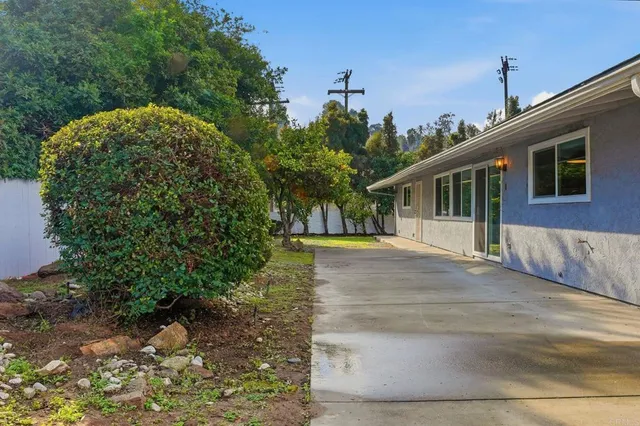 $862,500 | 9490 Loren Drive, La Mesa, CA 91942