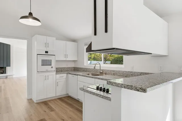 $862,500 | 9490 Loren Drive, La Mesa, CA 91942