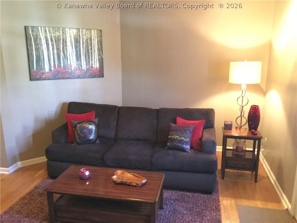 746 Old County Road Racine, WV 25165 - Photo 20 of 28 Gallery Image 20