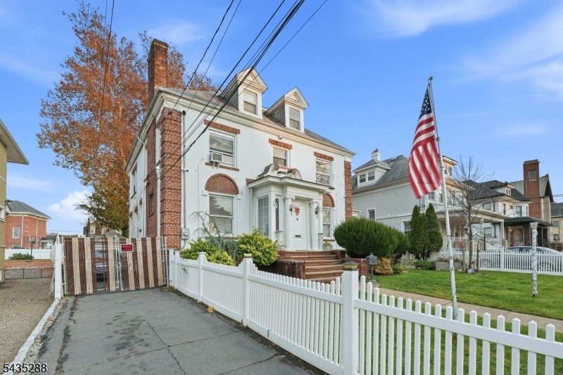 449 Union Avenue Elizabeth, NJ 07208 - Photo 3 of 42