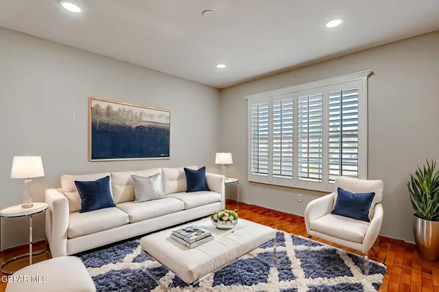 $195,000 | 10424 Valle De Oro Drive, Socorro, TX 79927