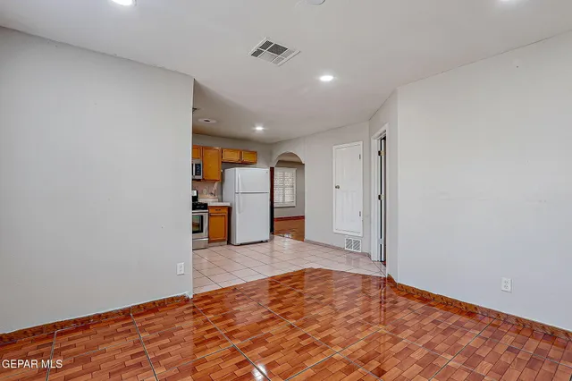 $195,000 | 10424 Valle De Oro Drive, Socorro, TX 79927