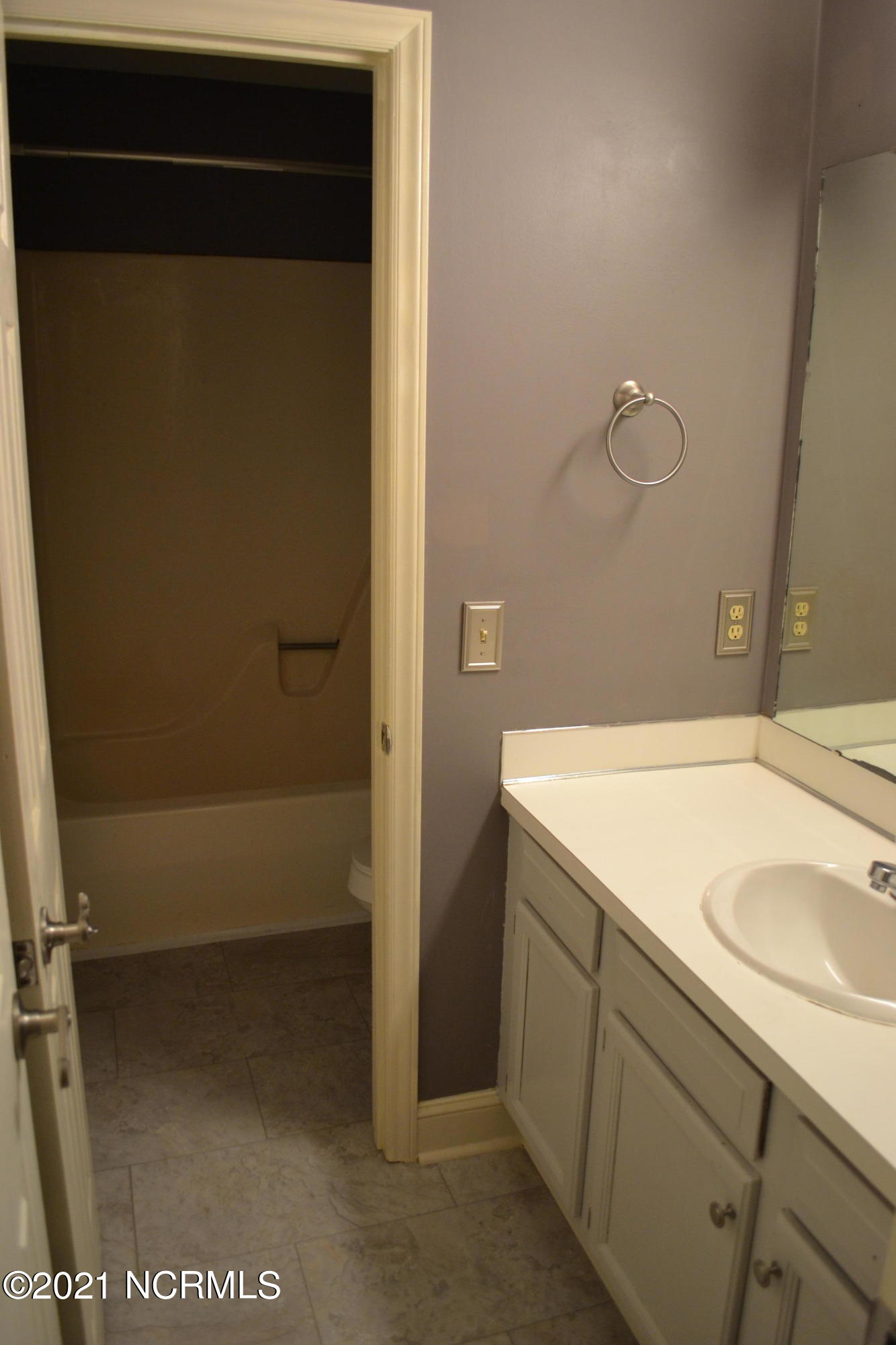 1985 Quail Ridge Road, Unit J Greenville, NC 27858 - Photo 24 of 28 DSC_0207