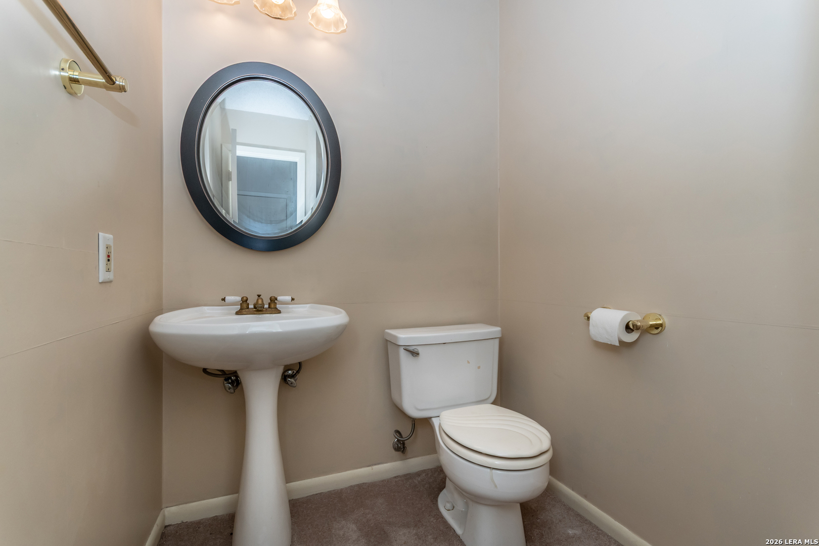 829 West Bitters Road, Unit 401 San Antonio, TX 78216 - Photo 4 of 13