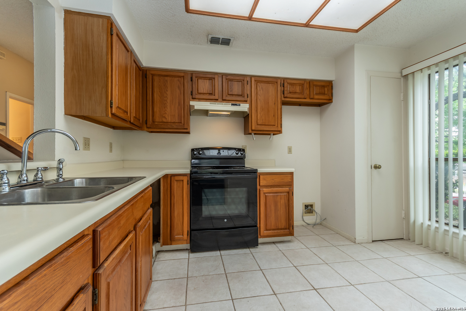 829 West Bitters Road, Unit 401 San Antonio, TX 78216 - Photo 8 of 13