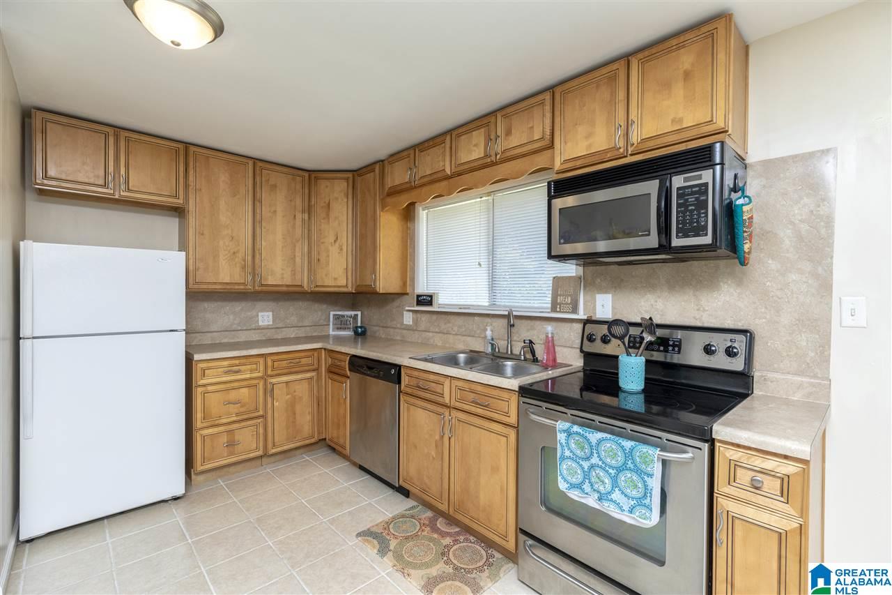 1818 Rock Springs Road Warrior, AL 35180 - Photo 16 of 28