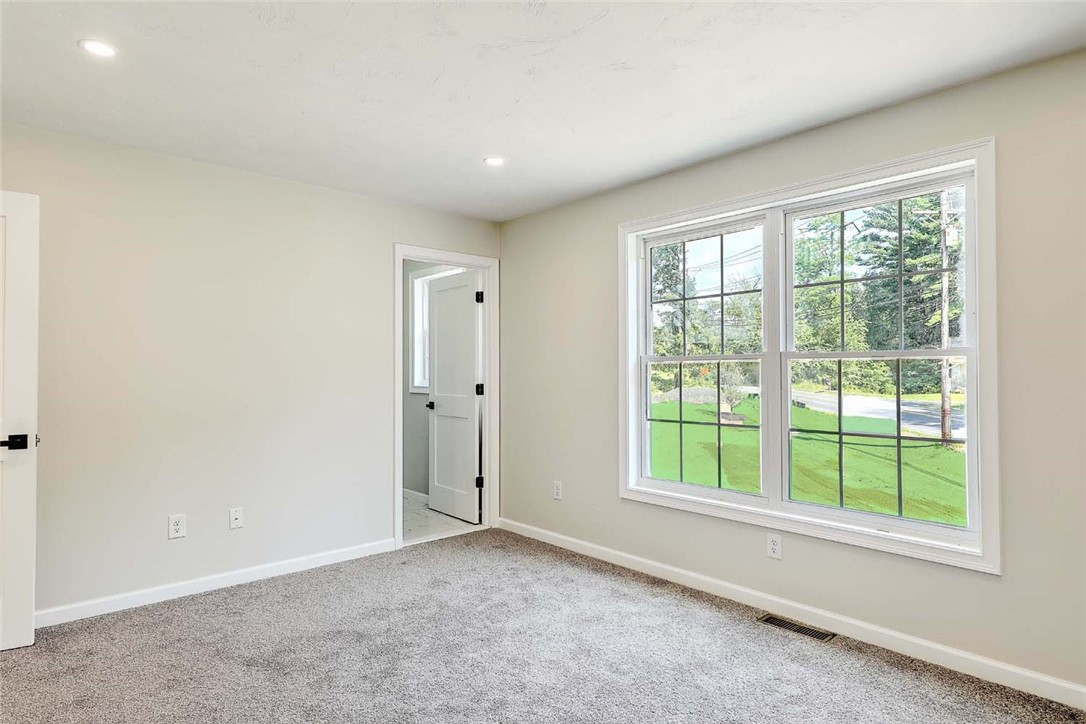 25 Walling Road Burrillville, RI 02830 - Photo 15 of 31