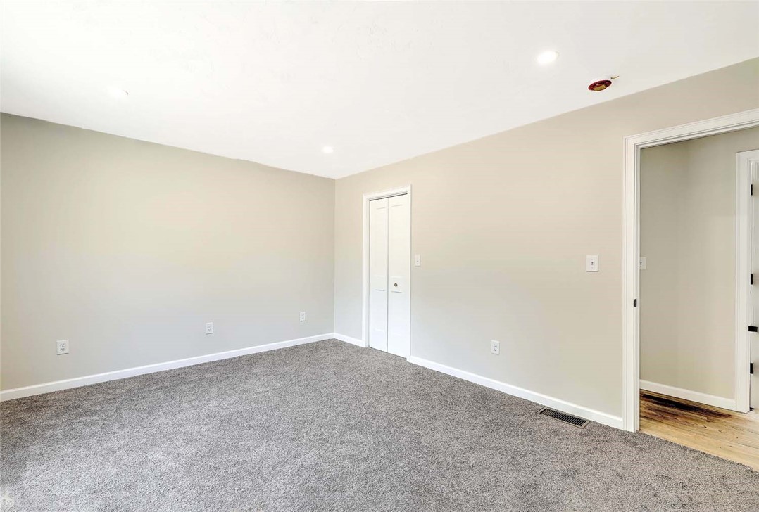 25 Walling Road Burrillville, RI 02830 - Photo 17 of 31