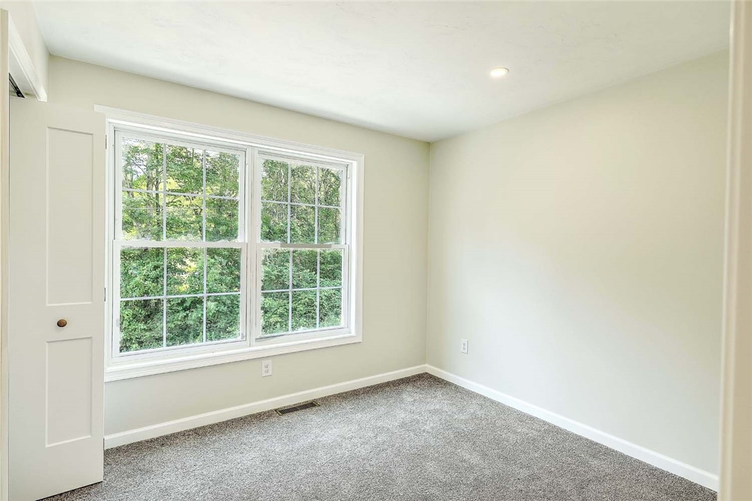 25 Walling Road Burrillville, RI 02830 - Photo 21 of 31