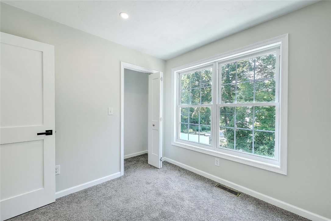 25 Walling Road Burrillville, RI 02830 - Photo 23 of 31