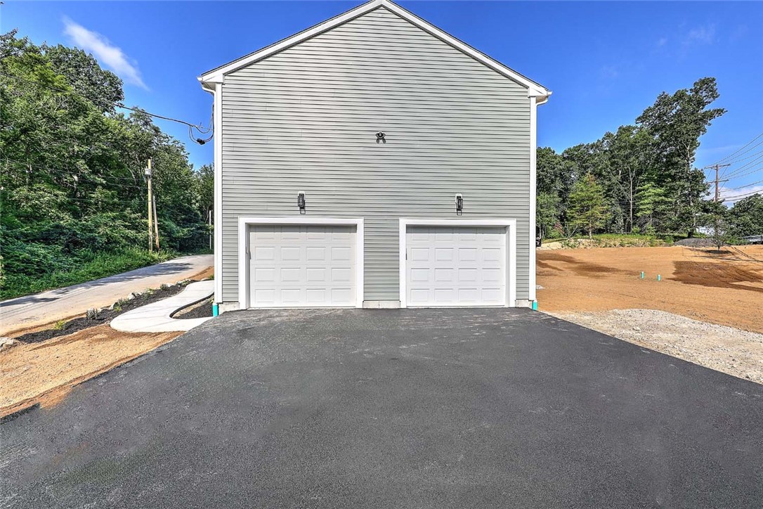 25 Walling Road Burrillville, RI 02830 - Photo 7 of 31