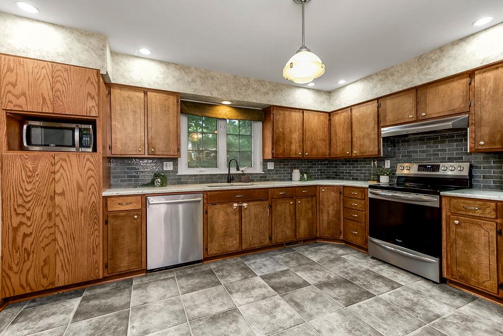 12107 Oak Ridge Road Independence, MO 64052 - Photo 10 of 30 Gallery Image 10