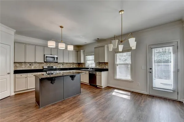 $669,000 | 200 Water Oak Place, Alpharetta, GA 30009