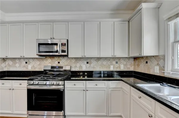$669,000 | 200 Water Oak Place, Alpharetta, GA 30009